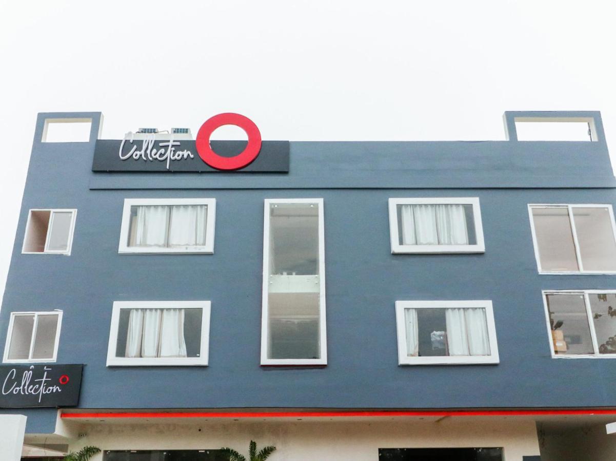 Oyo 79355 Collection O Hotel Adona Meenangadi ภายนอก รูปภาพ